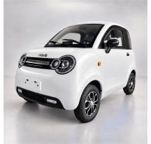 RIDE-E LUMA – baltas elektrinis mini automobilis baltu stogu